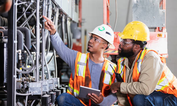 Best Affordable Electrician  in Chenoweth, OR