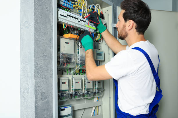 Best Emergency Electrical Repair  in Chenoweth, OR